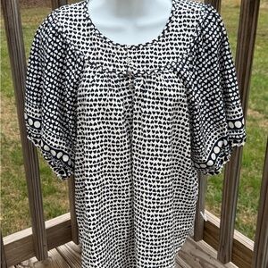 LOFT Navy and White Geometric heart Blouse